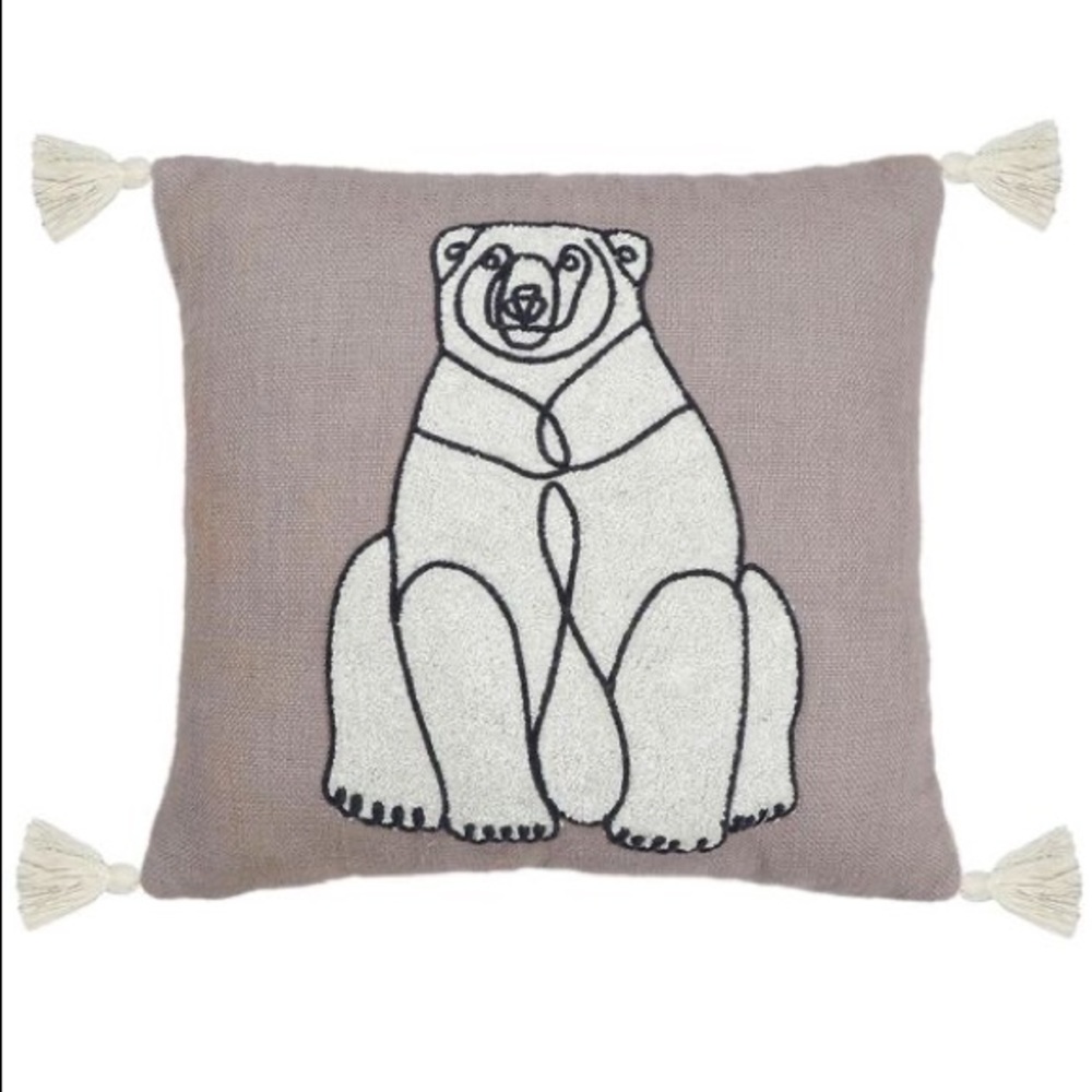 NWT Place & Time 18”x18” Polar Bear Holiday Pillow Cover with Tassels